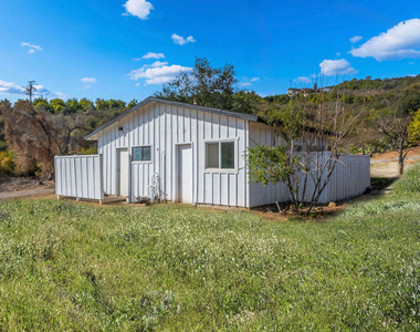 41322 De Luz Road - Photo Thumbnail 1