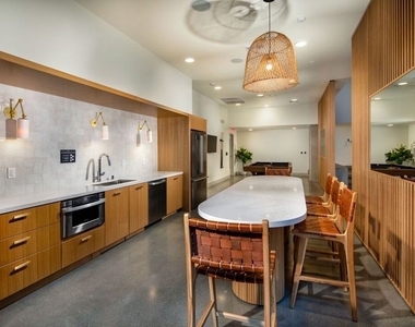 1120 W 6th Street - Photo Thumbnail 26