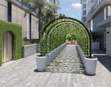 1120 W 6th Street - Photo Thumbnail 14
