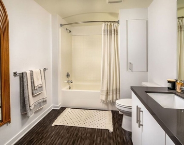 1120 W 6th Street - Photo Thumbnail 9