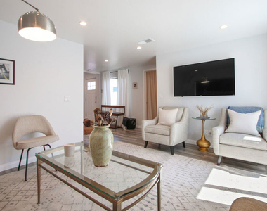 6438 Rhea Avenue - Photo Thumbnail 2