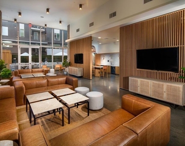 1120 W 6th Street - Photo Thumbnail 22