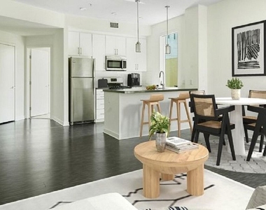 1120 W 6th Street - Photo Thumbnail 10