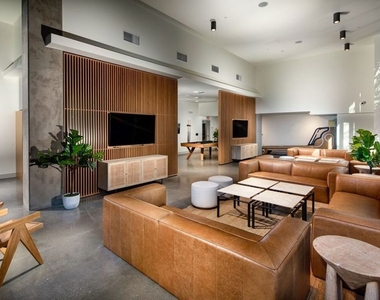 1120 W 6th Street - Photo Thumbnail 21