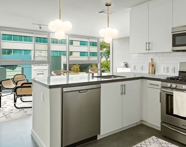 1120 W 6th Street - Photo Thumbnail 11
