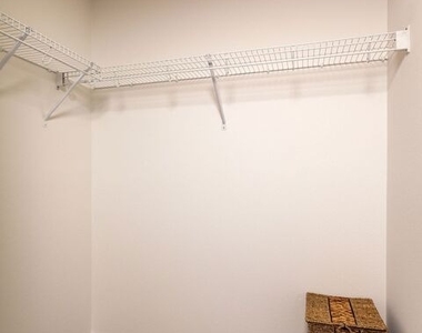 1120 W 6th Street - Photo Thumbnail 20