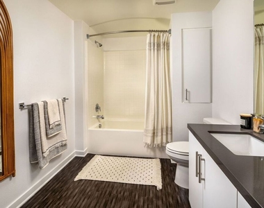 1120 W 6th Street - Photo Thumbnail 9
