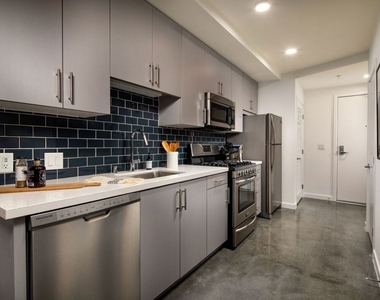 1120 W 6th Street - Photo Thumbnail 6