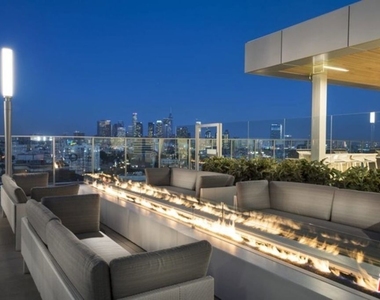 3033 Wilshire Boulevard - Photo Thumbnail 28