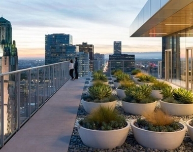 3033 Wilshire Boulevard - Photo Thumbnail 27