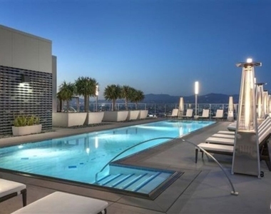 3033 Wilshire Boulevard - Photo Thumbnail 22