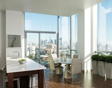 3033 Wilshire Boulevard - Photo Thumbnail 10