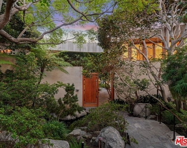 31280 Broad Beach Road - Photo Thumbnail 6