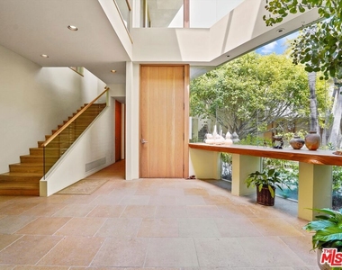31280 Broad Beach Road - Photo Thumbnail 8