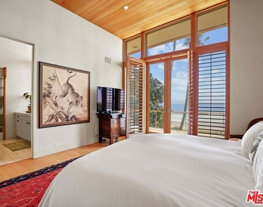 31280 Broad Beach Road - Photo Thumbnail 34