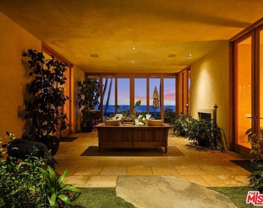 31280 Broad Beach Road - Photo Thumbnail 18