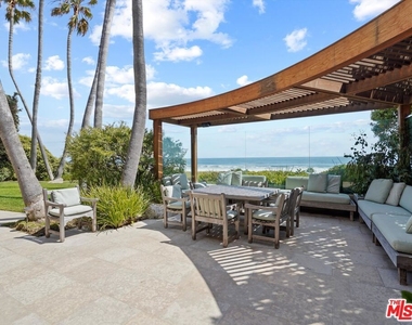 31280 Broad Beach Road - Photo Thumbnail 11