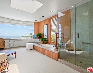 31280 Broad Beach Road - Photo Thumbnail 29