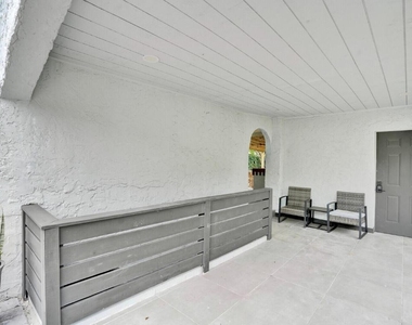 727 S Fernwood Drive S - Photo Thumbnail 25