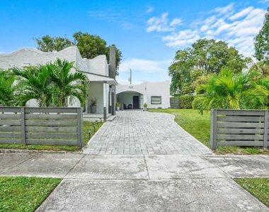 727 S Fernwood Drive S - Photo Thumbnail 45
