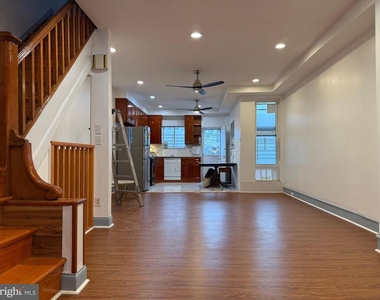2911 W Sedgley Avenue - Photo Thumbnail 12