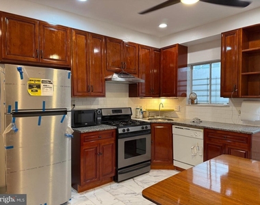 2911 W Sedgley Avenue - Photo Thumbnail 13
