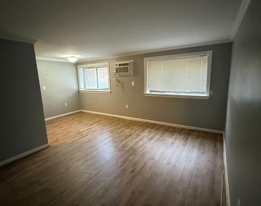 3101 Se Naylor Road Se - Photo Thumbnail 9