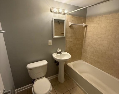 3101 Se Naylor Road Se - Photo Thumbnail 3