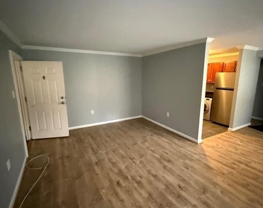 3101 Se Naylor Road Se - Photo Thumbnail 10