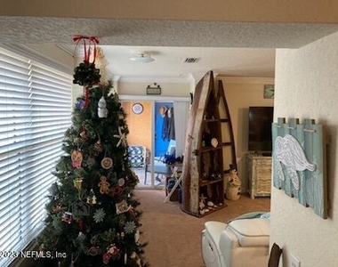 201 A 25th Avenue S - Photo Thumbnail 10