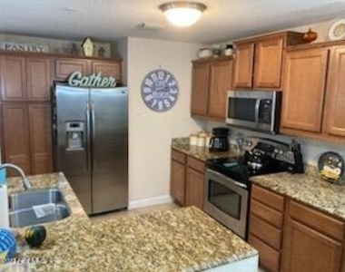 201 A 25th Avenue S - Photo Thumbnail 5