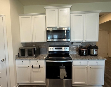 2015 Waycross Lane - Photo Thumbnail 18