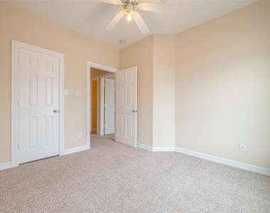 10355 Panther Point Drive - Photo Thumbnail 35