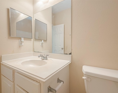 10355 Panther Point Drive - Photo Thumbnail 32
