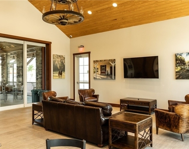 15275 Green Acres Avenue - Photo Thumbnail 14