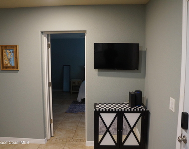 483 Church Street - Photo Thumbnail 11