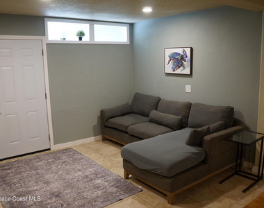 483 Church Street - Photo Thumbnail 10