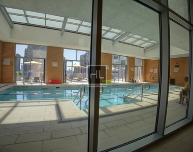 Spruce Street - Photo Thumbnail 14