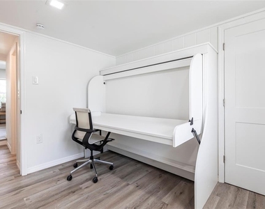 640 Broadway Street - Photo Thumbnail 16