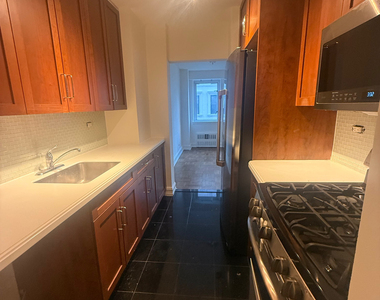 200 East 71st Street - Photo Thumbnail 8