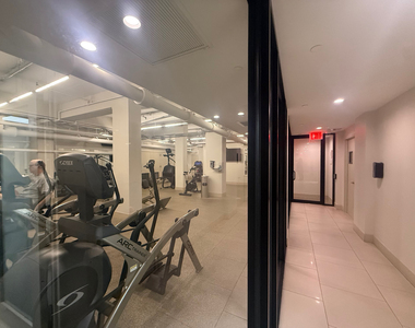 200 East 71st Street - Photo Thumbnail 17