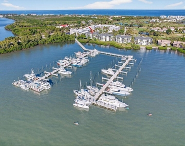 390 Ne Edgewater Drive - Photo Thumbnail 25