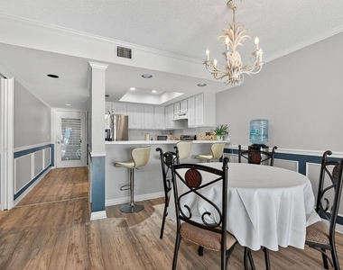 390 Ne Edgewater Drive - Photo Thumbnail 8