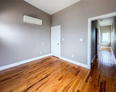 1416 Dumble Street - Photo Thumbnail 11