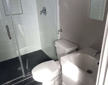 1416 Dumble Street - Photo Thumbnail 8