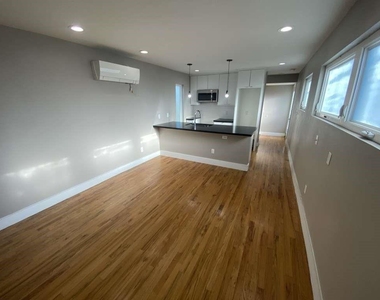 1416 Dumble Street - Photo Thumbnail 3