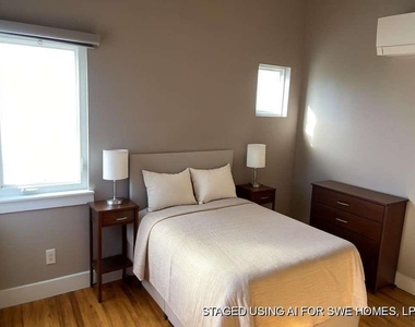 1416 Dumble Street - Photo Thumbnail 7