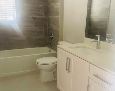 7012 Romana Way - Photo Thumbnail 3