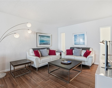 10475 Gulf Shore Drive - Photo Thumbnail 8