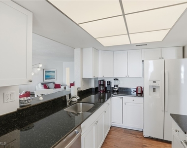 10475 Gulf Shore Drive - Photo Thumbnail 19
